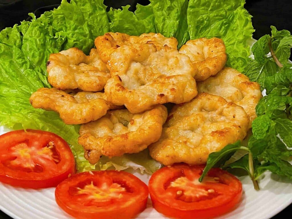 Chả mực Hạ Long Bãi Cháy – Đặc sản vàng rộm, giòn ngon nức tiếng