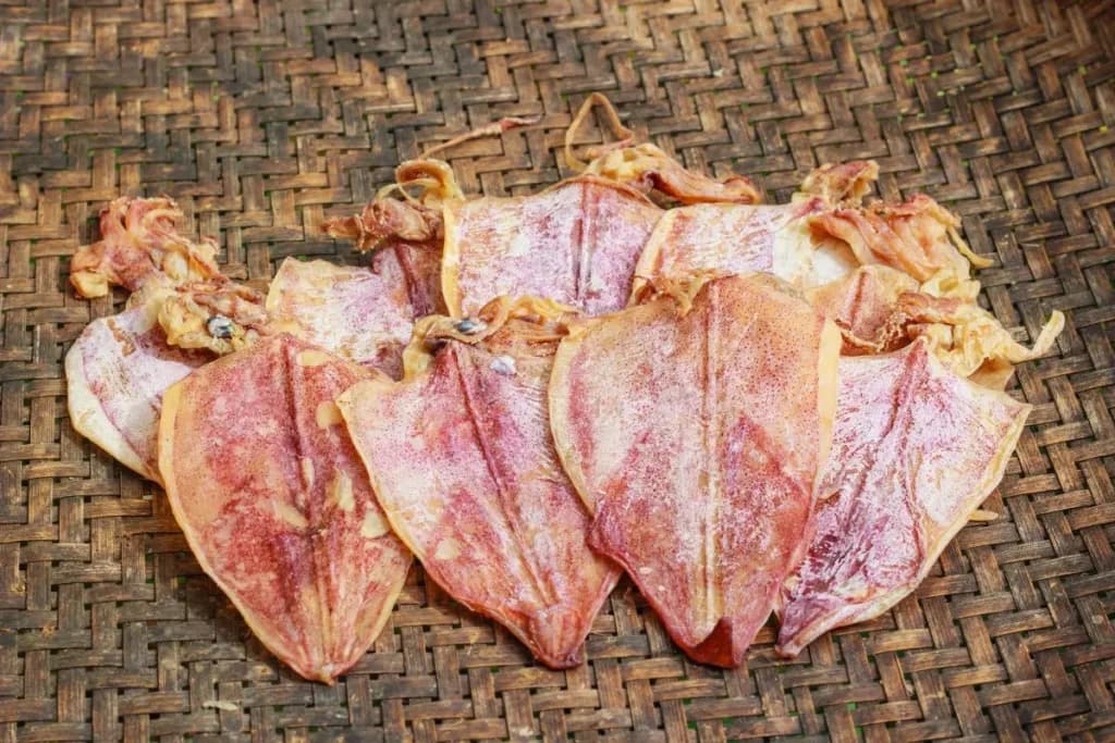 Mực khô – Tinh túy biển cả từ Bãi Cháy, Hạ Long